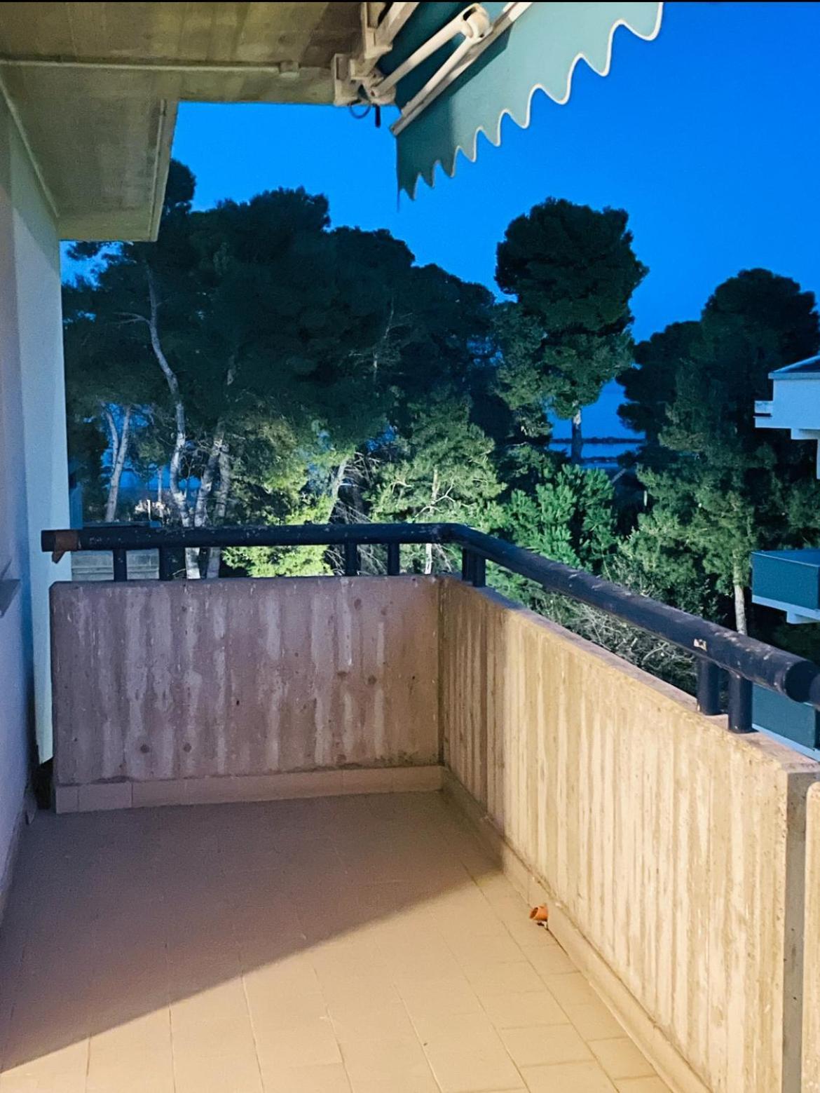 Apartamento Attico Vista E Fronte Mare Zaffiroblu Con Posto Auto Montesilvano Marina Exterior foto