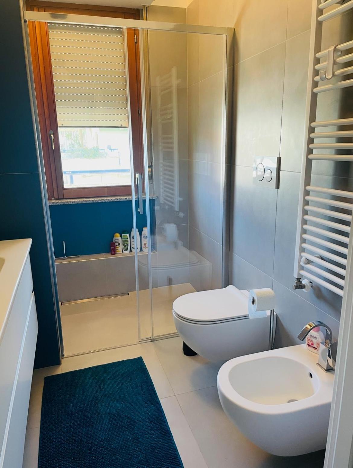 Apartamento Attico Vista E Fronte Mare Zaffiroblu Con Posto Auto Montesilvano Marina Exterior foto