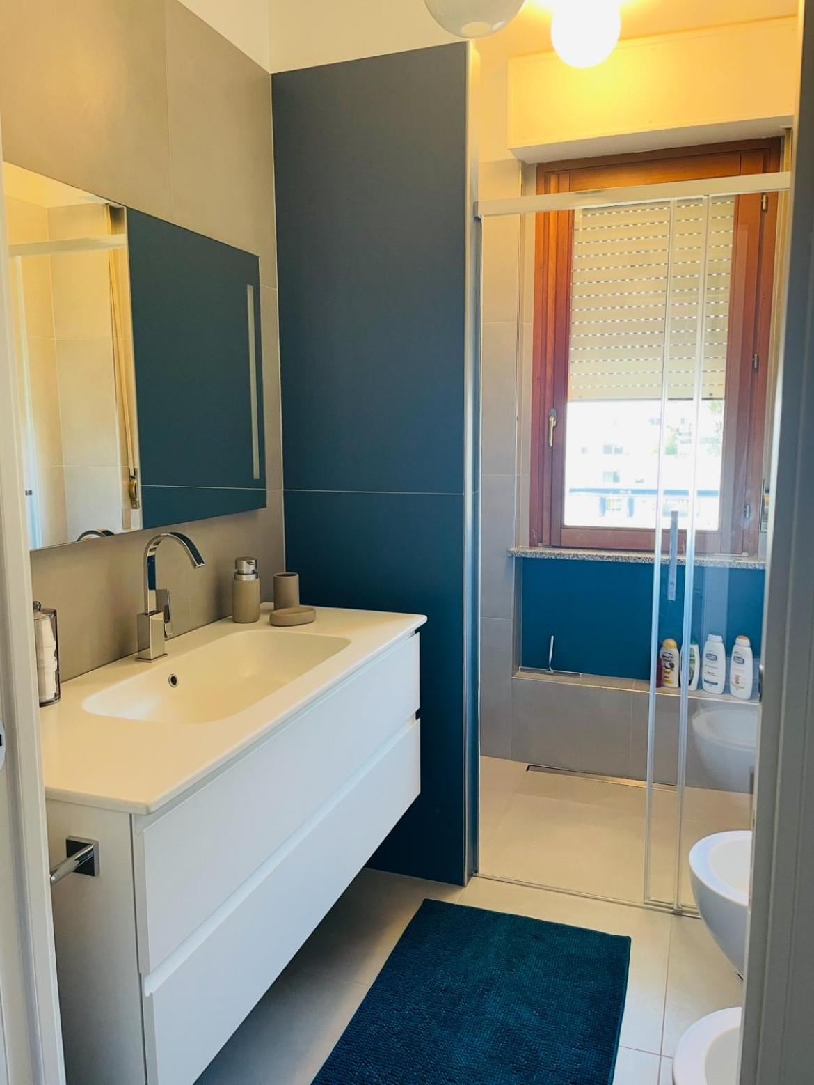 Apartamento Attico Vista E Fronte Mare Zaffiroblu Con Posto Auto Montesilvano Marina Exterior foto